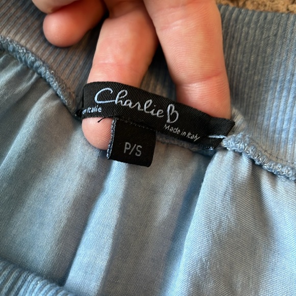 Charlie B lightweight rayon skirt - Picture 4 of 7